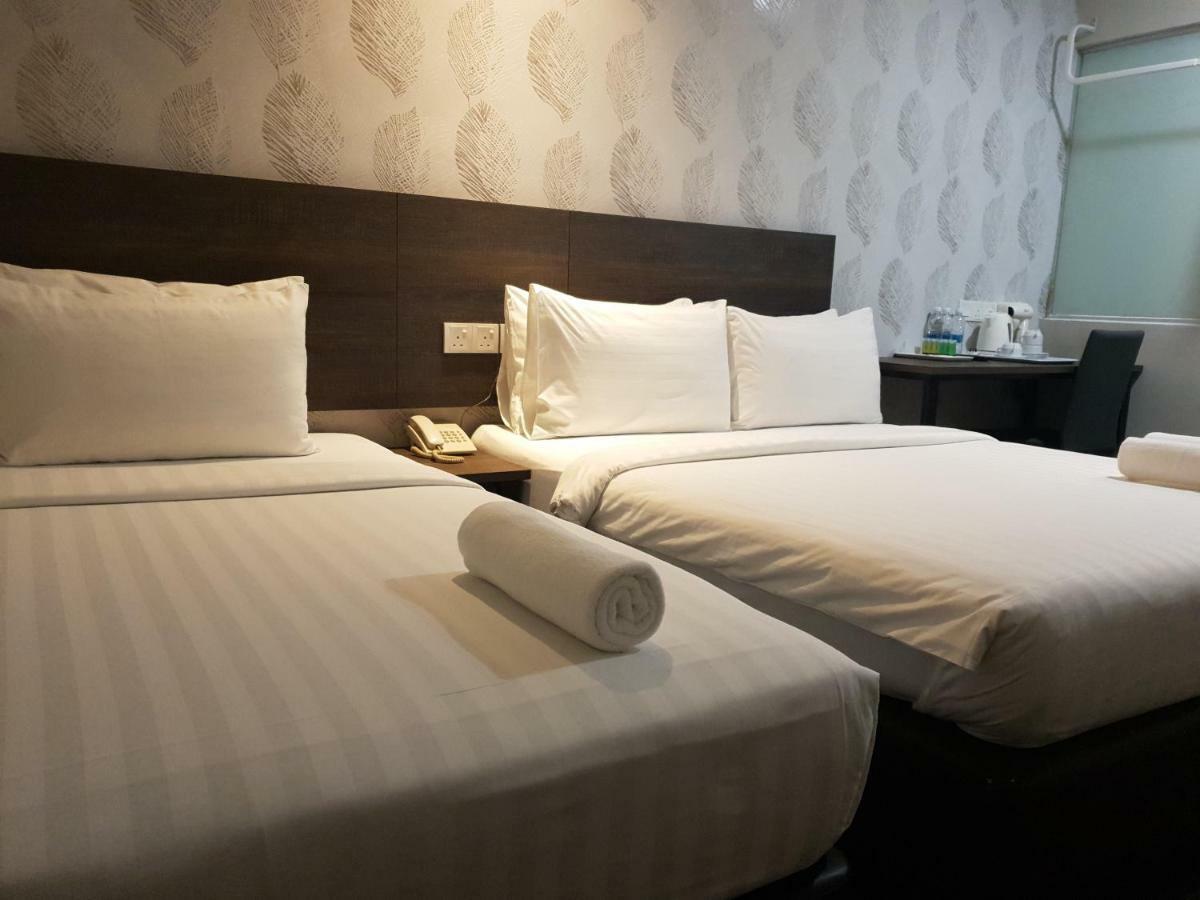 Miico Hotel @ Mount Austin Джохор Бахру Екстериор снимка